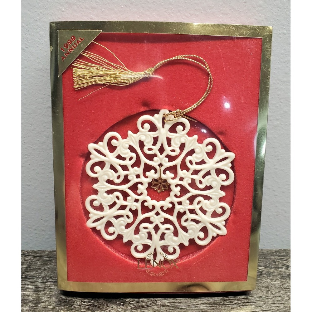 Lenox 1999 Annual Snowflake Ornament Holiday Christmas EUC
